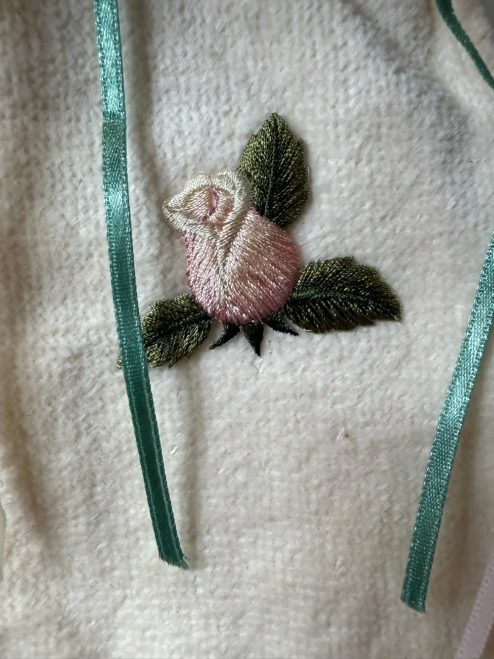 🌸 Hand Crafted Cream Lace Hand Towel and Toilet Paper Holder 🌸
